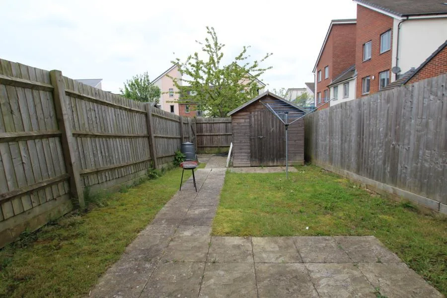 6 bedroom terraced house for rent