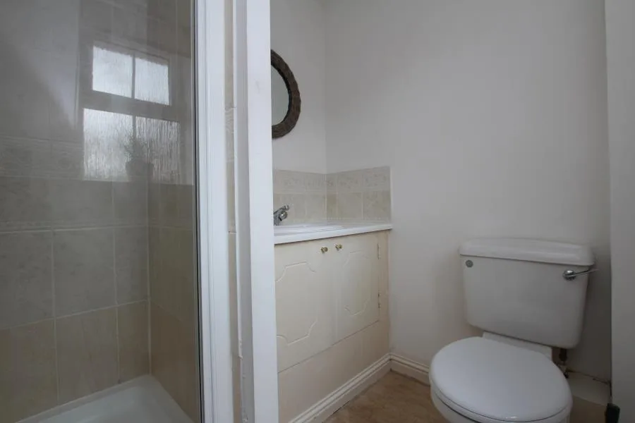 4 bedroom terraced house for rent