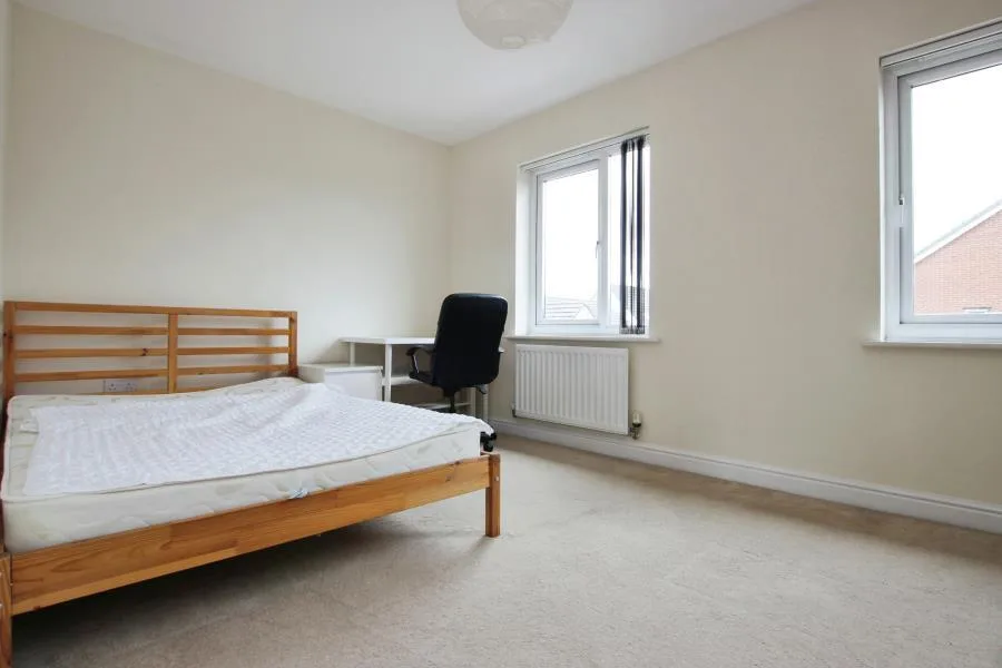 6 bedroom terraced house for rent