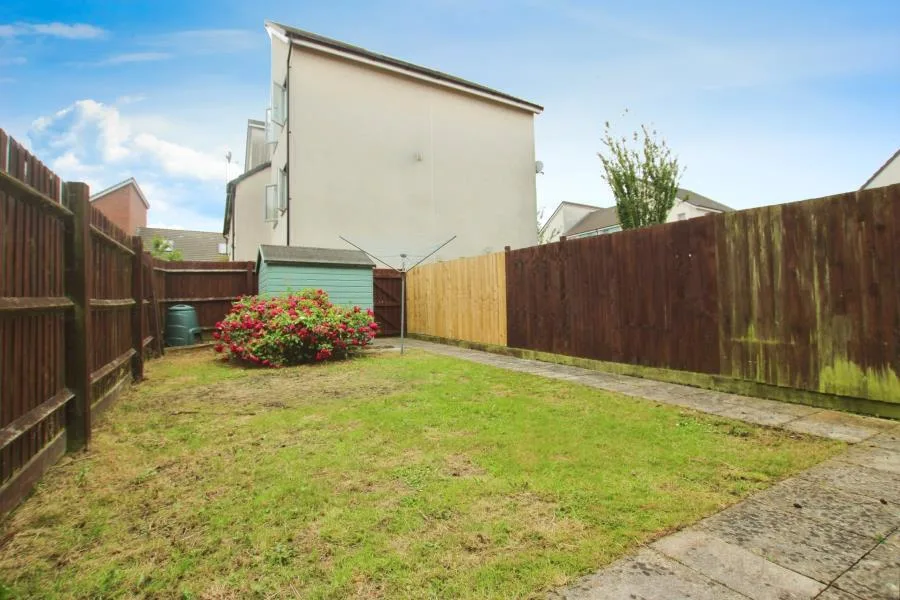 6 bedroom terraced house for rent