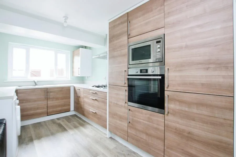 6 bedroom terraced house for rent