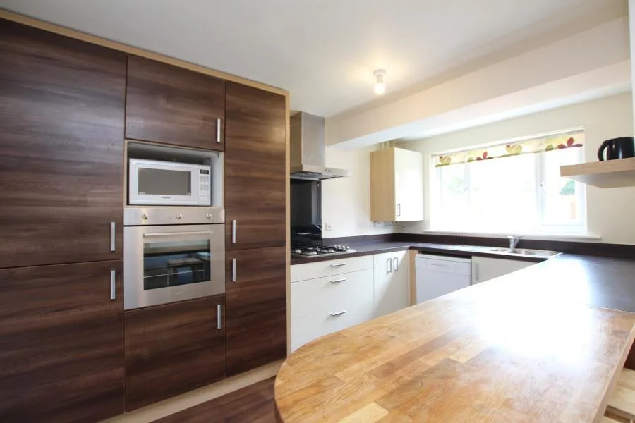 6 bedroom terraced house for rent
