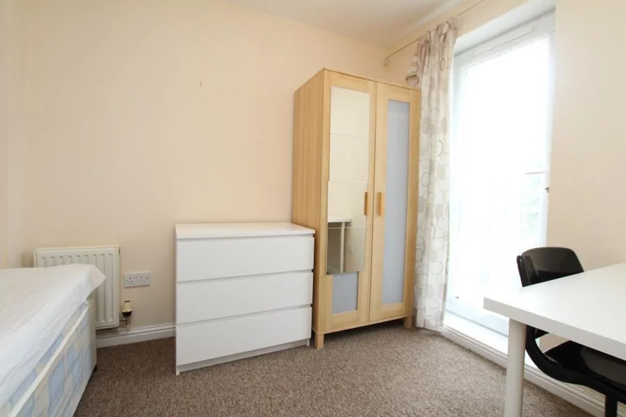 4 bedroom terraced house for rent