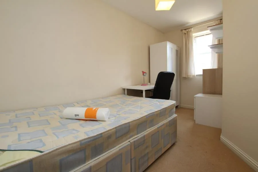 4 bedroom terraced house for rent