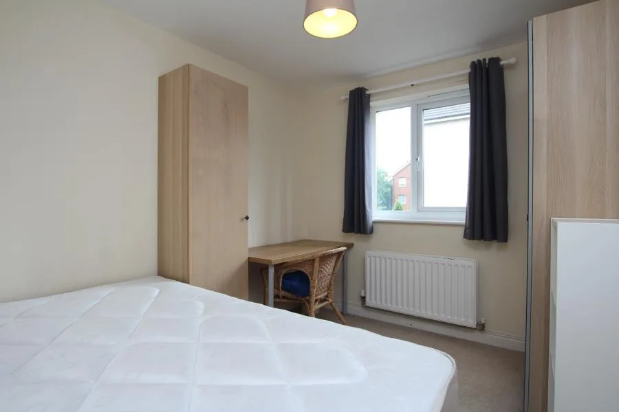 6 bedroom terraced house for rent