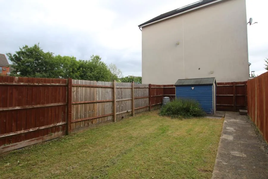 6 bedroom terraced house for rent