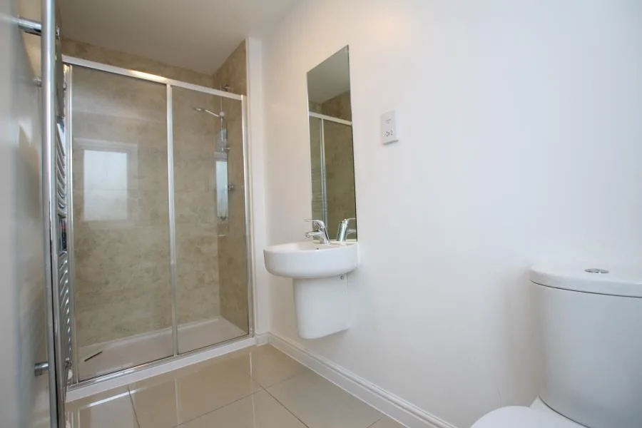 6 bedroom town house for rent