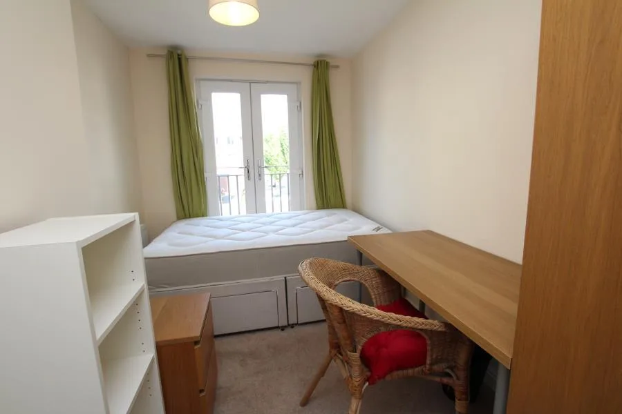 6 bedroom terraced house for rent