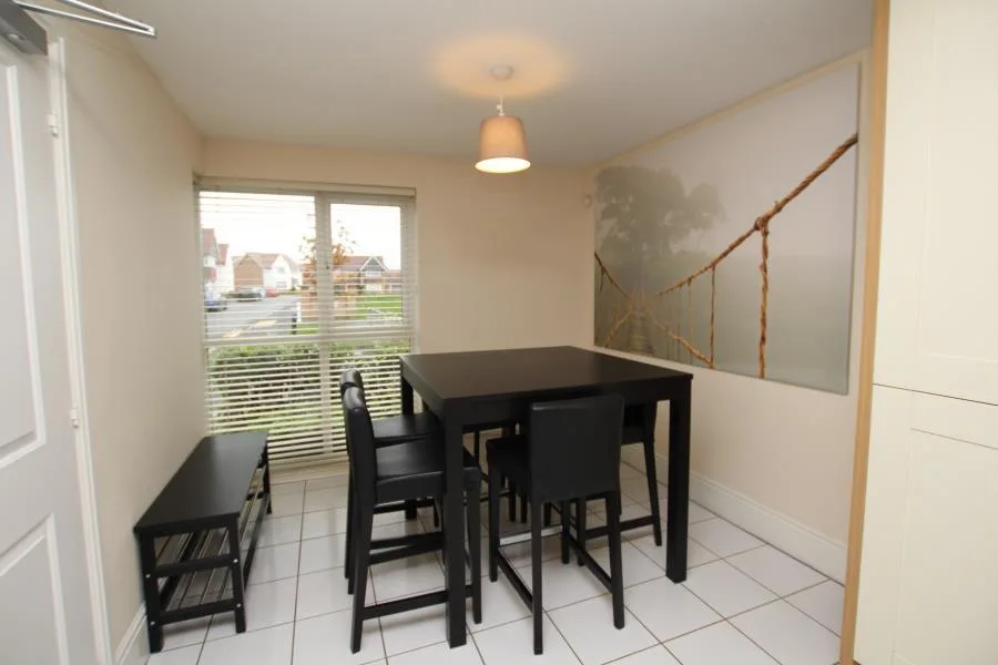 6 bedroom terraced house for rent