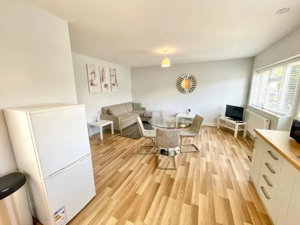 2 bedroom flat for rent