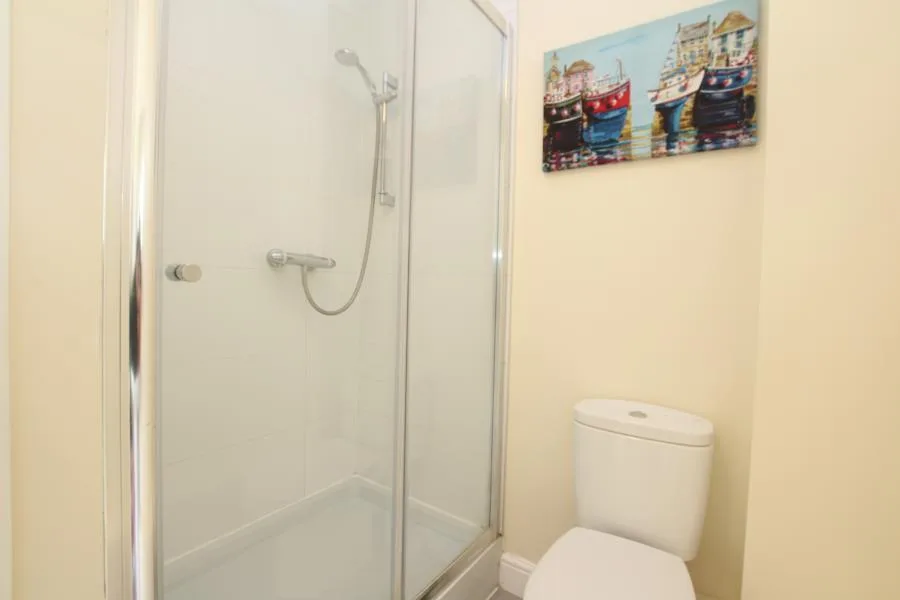 7 bedroom terraced house for rent