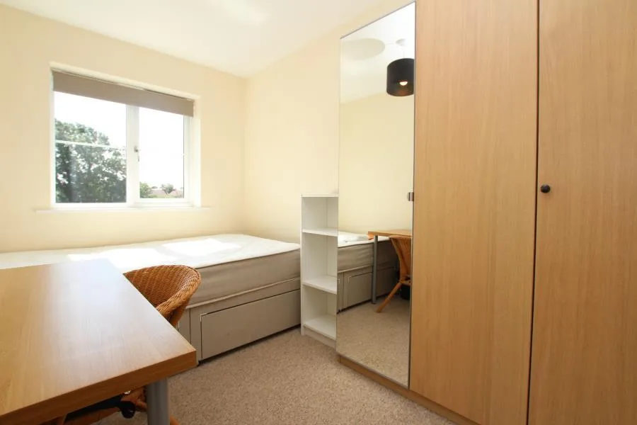 7 bedroom terraced house for rent
