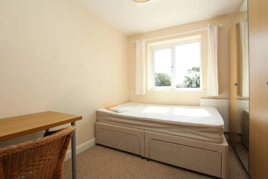 7 bedroom terraced house for rent
