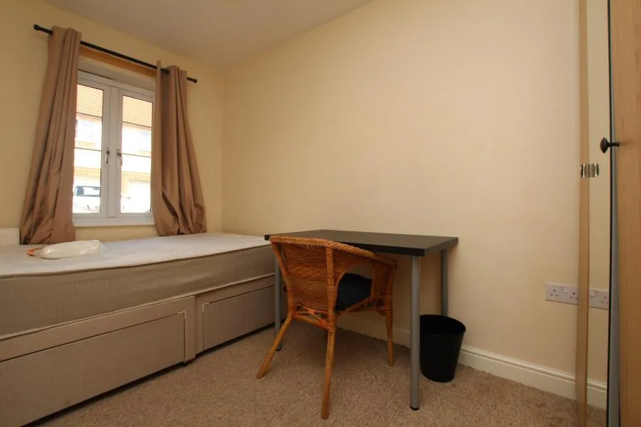 7 bedroom terraced house for rent