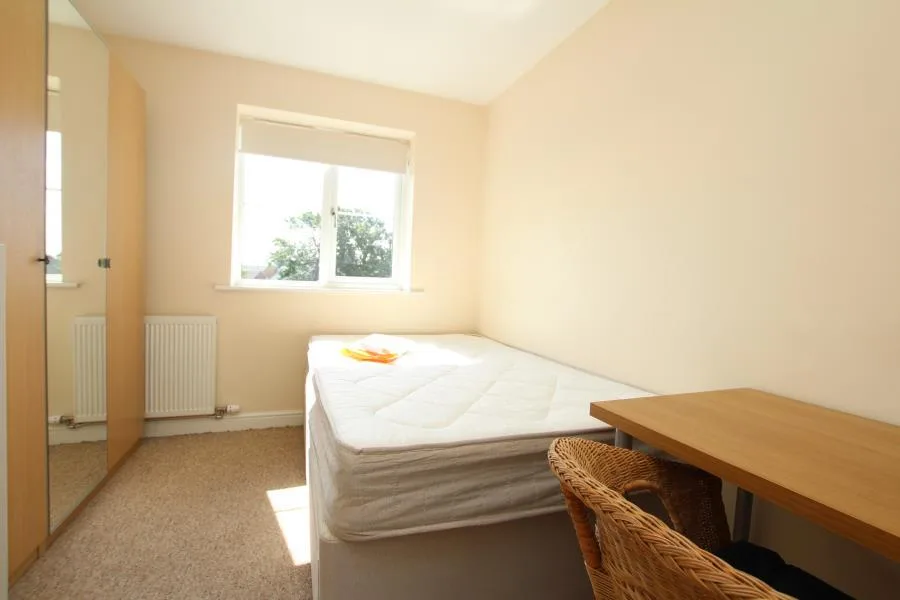 7 bedroom terraced house for rent