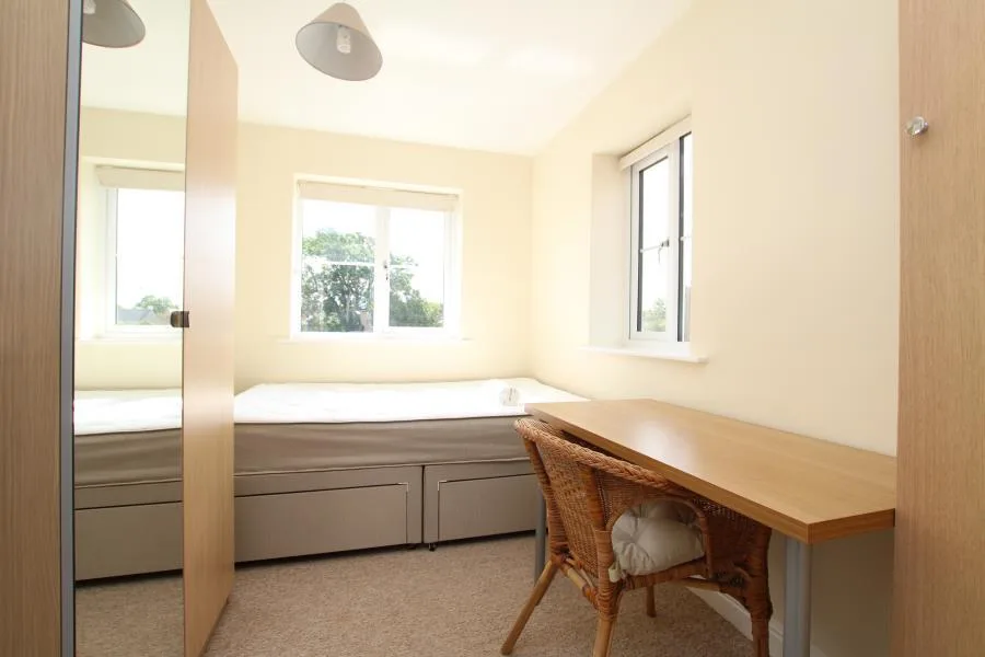 7 bedroom terraced house for rent