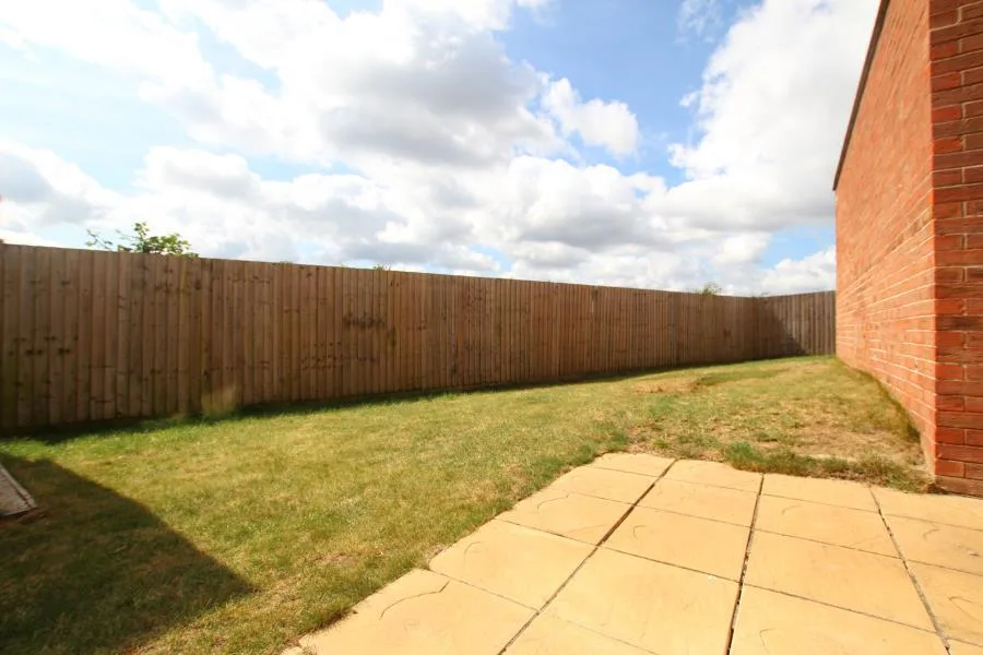7 bedroom terraced house for rent