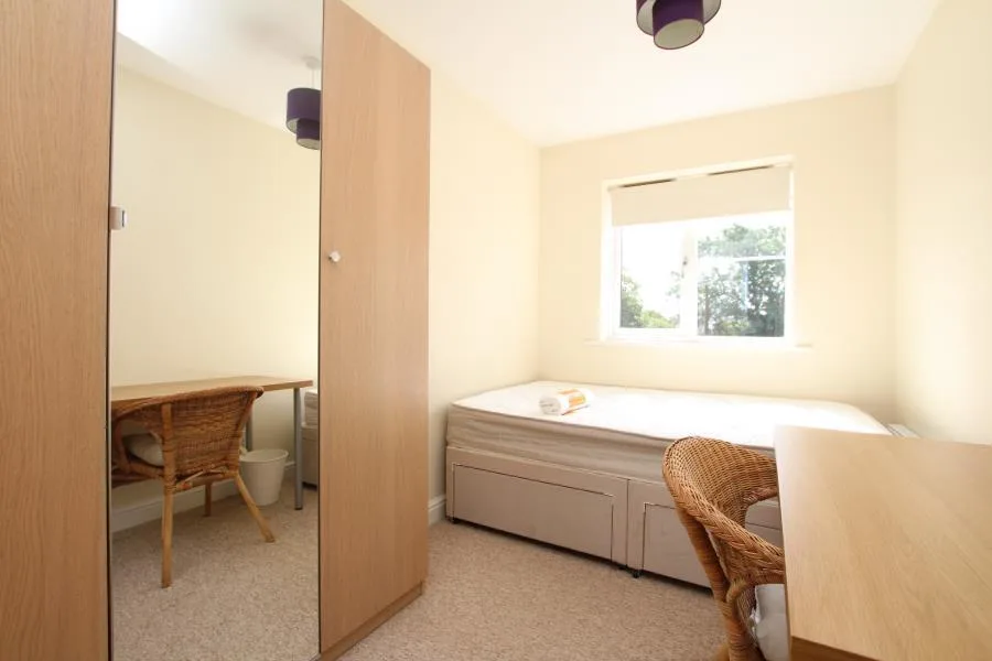 7 bedroom terraced house for rent