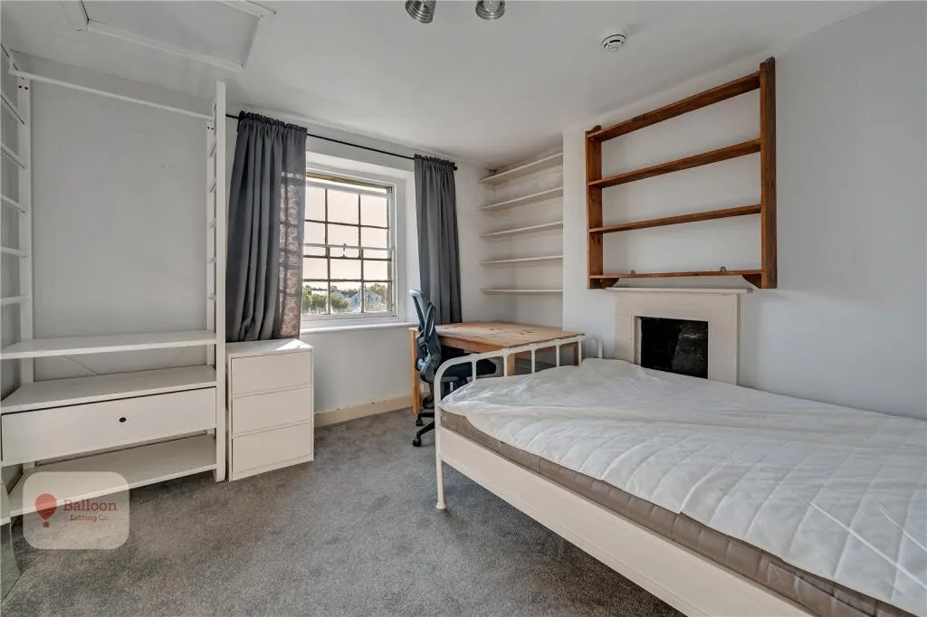6 bedroom terraced house for rent