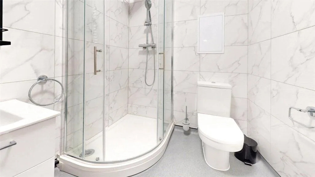 8 bedroom apartment for rent