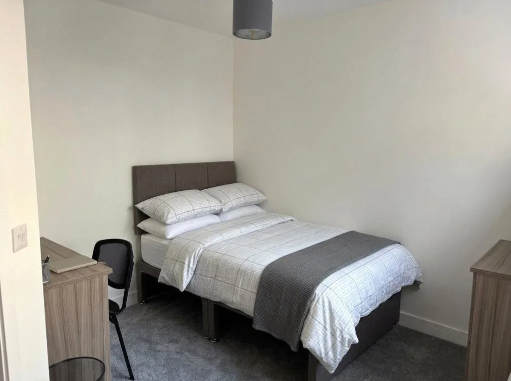 8 bedroom apartment for rent