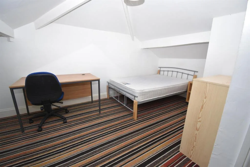 4 bedroom apartment for rent