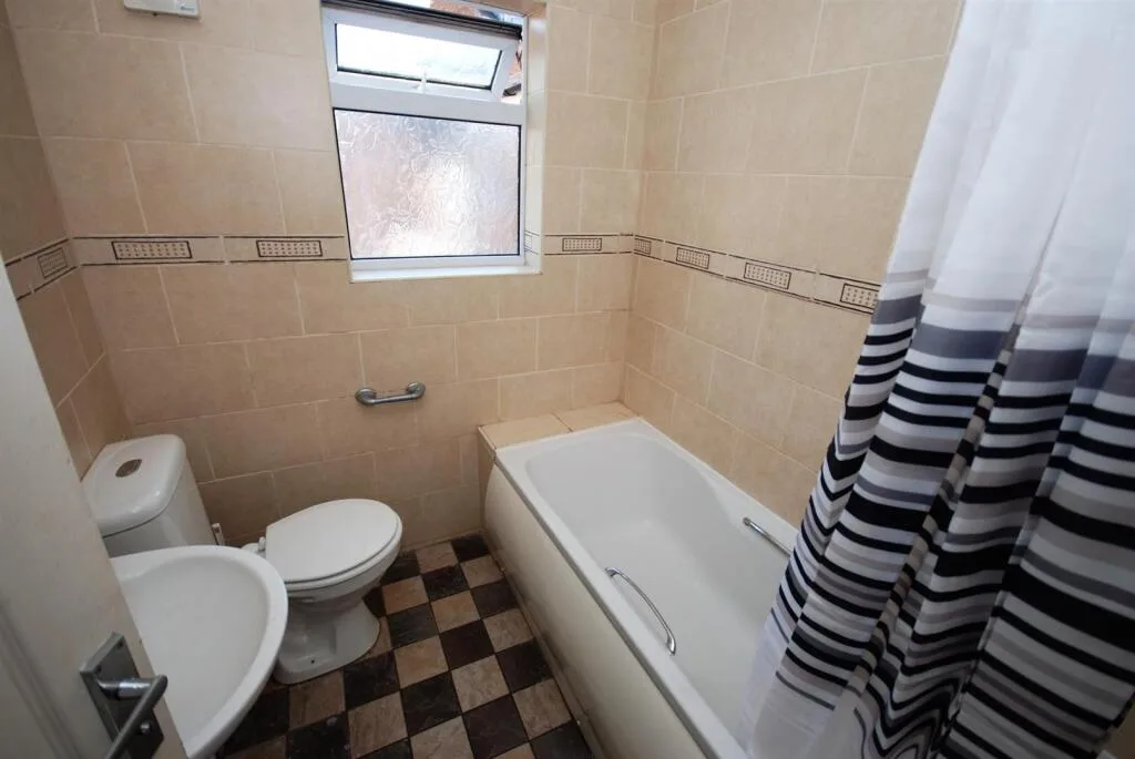 5 bedroom house for rent