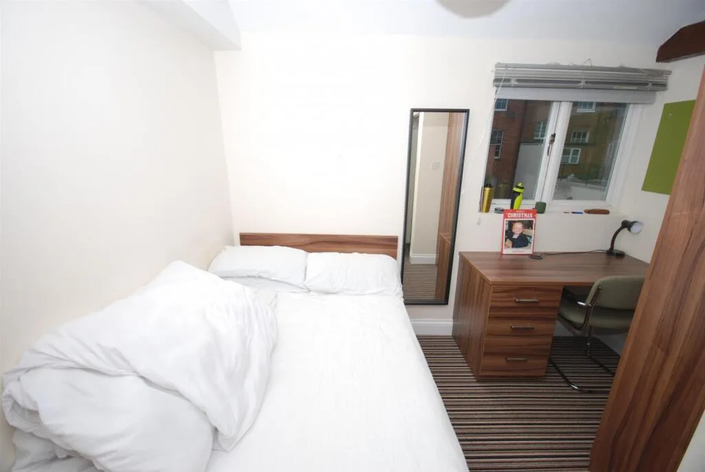 5 bedroom house for rent