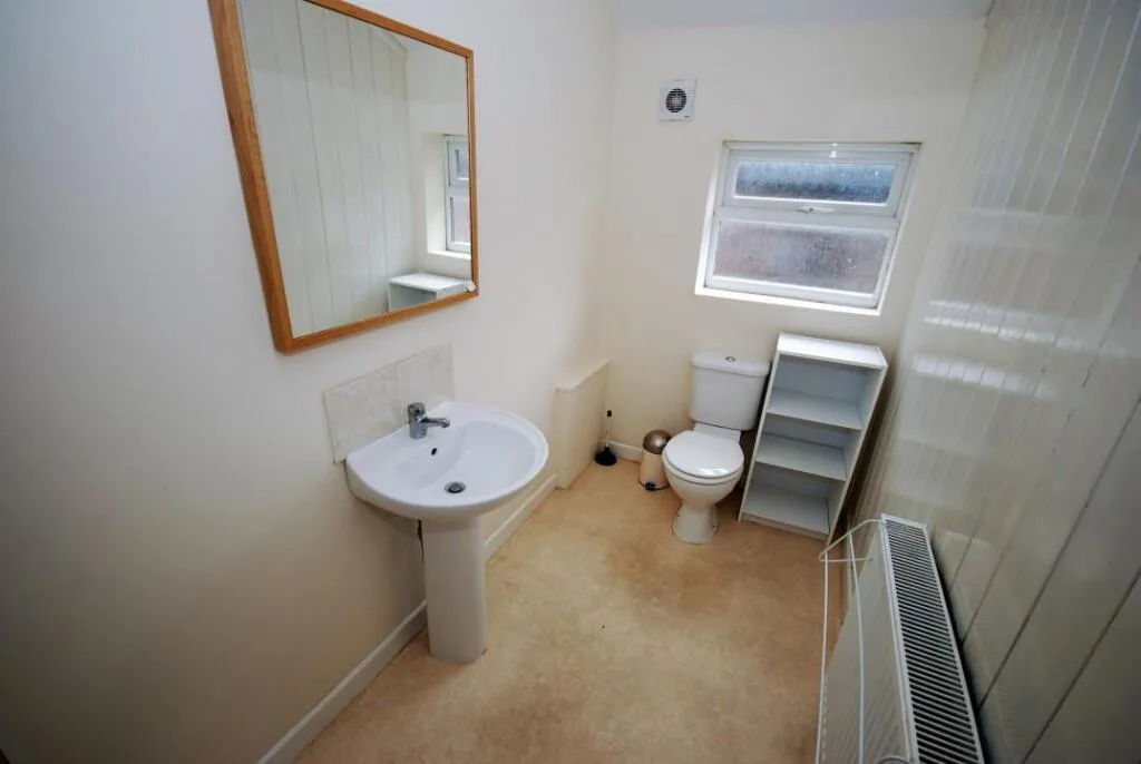 6 bedroom apartment for rent
