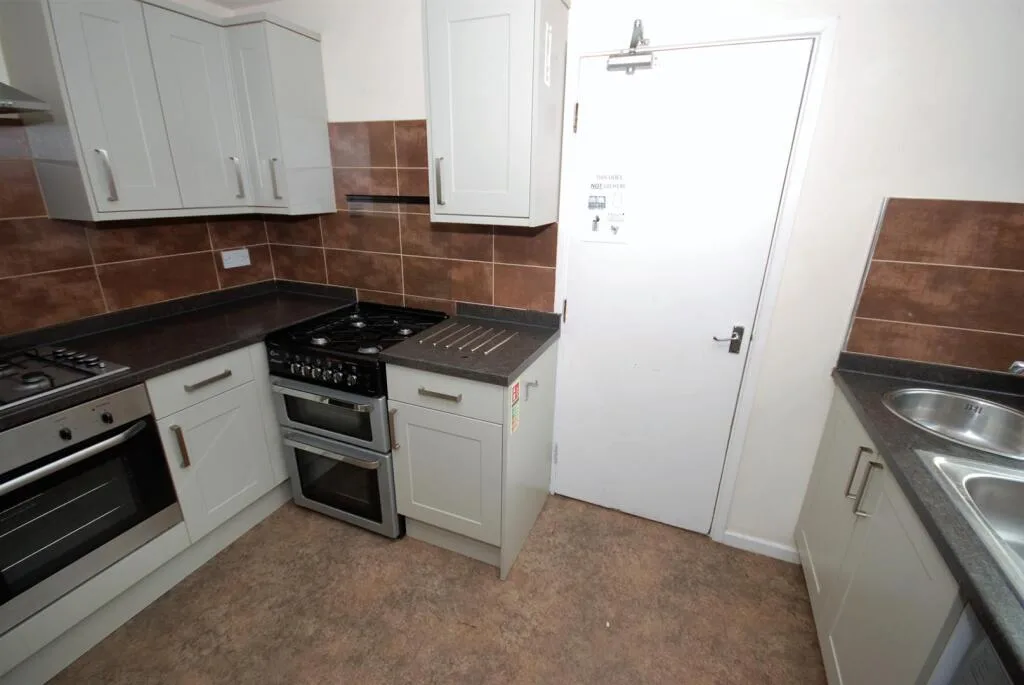 7 bedroom house for rent
