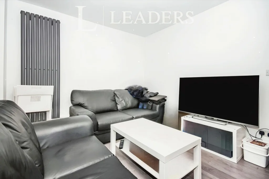 1 bedroom semi-detached house for rent