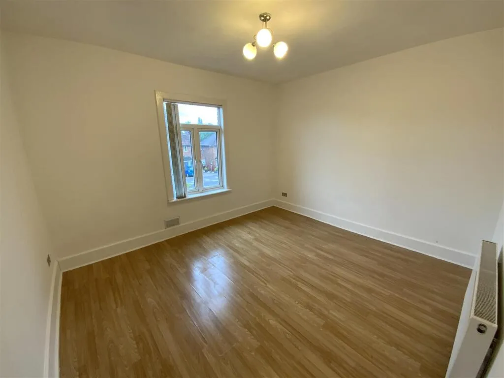 2 bedroom end of terrace house for rent