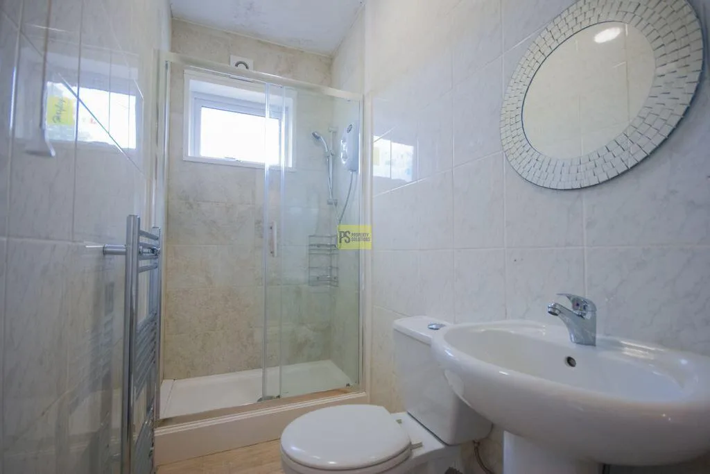 4 bedroom terraced house for rent