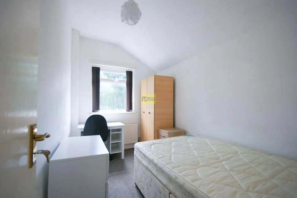 4 bedroom terraced house for rent