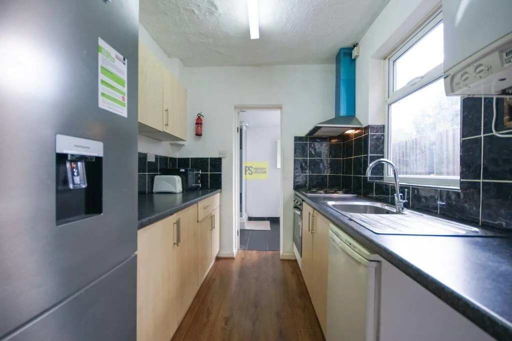 4 bedroom terraced house for rent