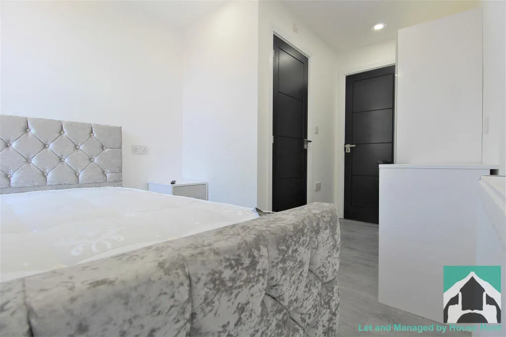 9 bedroom house for rent