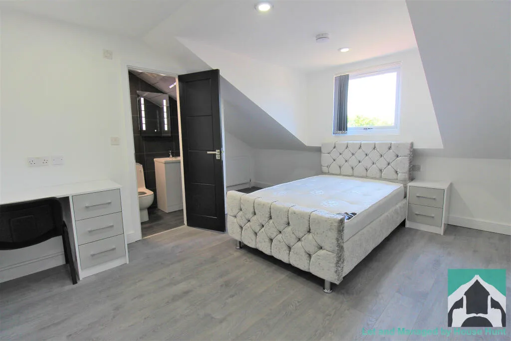 9 bedroom house for rent