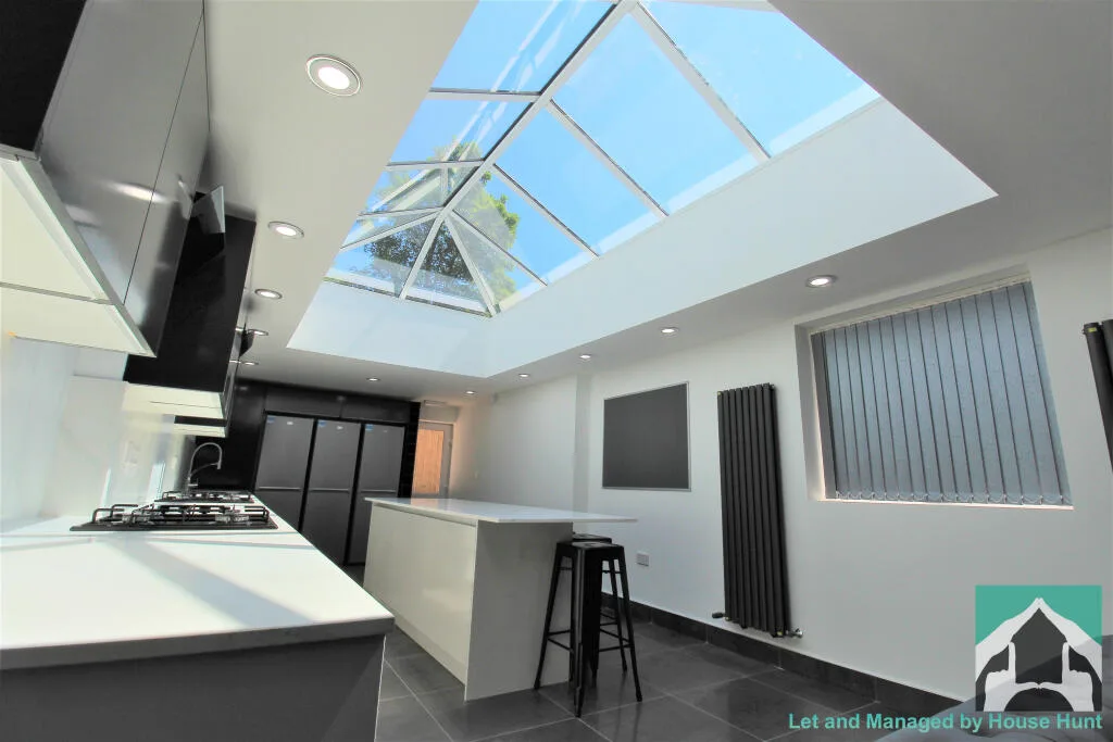 9 bedroom house for rent