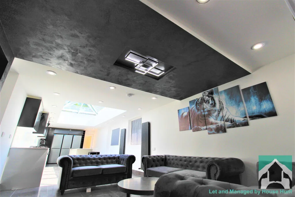 9 bedroom house for rent