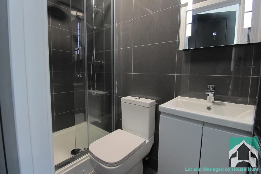 9 bedroom house for rent