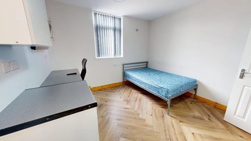 5 bedroom house for rent