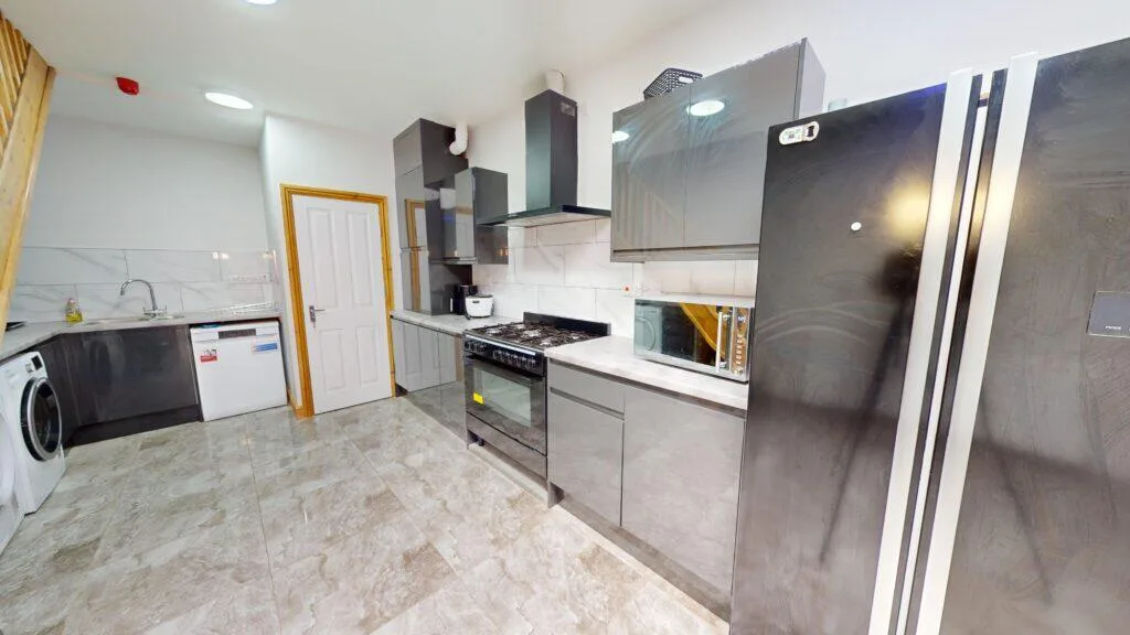 5 bedroom house for rent