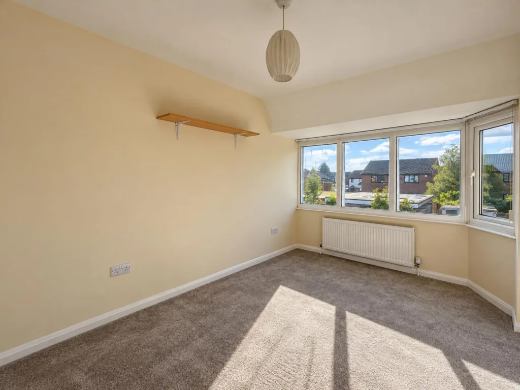 3 bedroom semi-detached house for rent