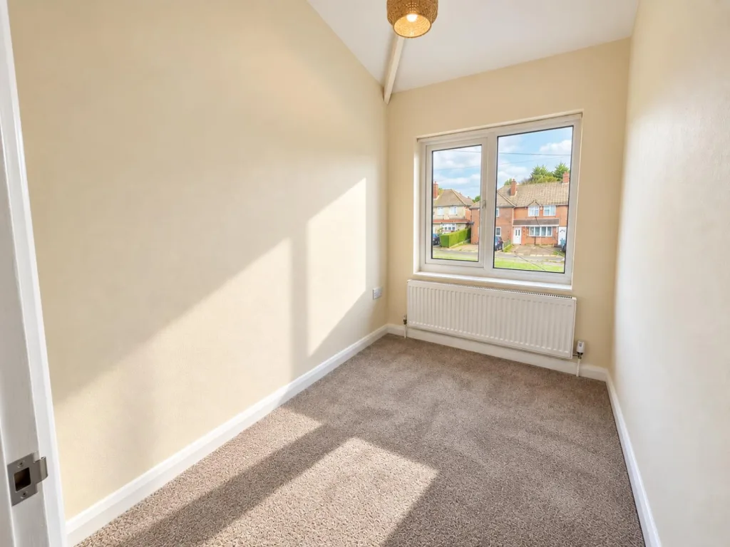 3 bedroom semi-detached house for rent