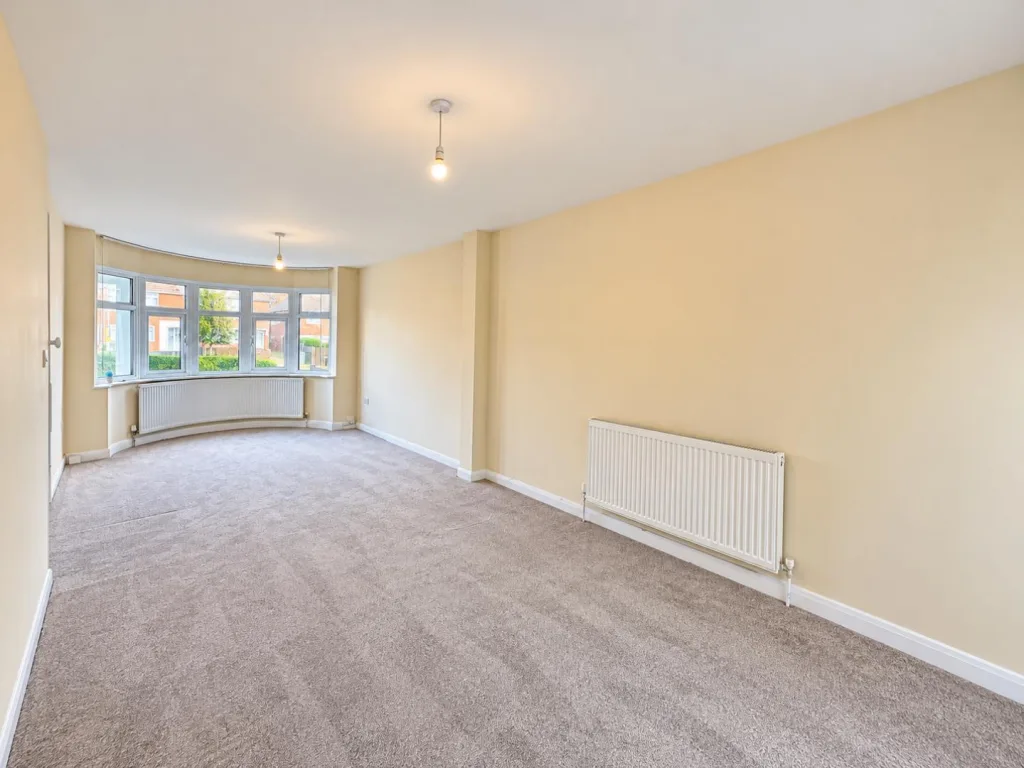 3 bedroom semi-detached house for rent