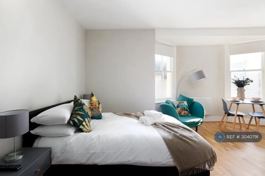 Studio flat for rent