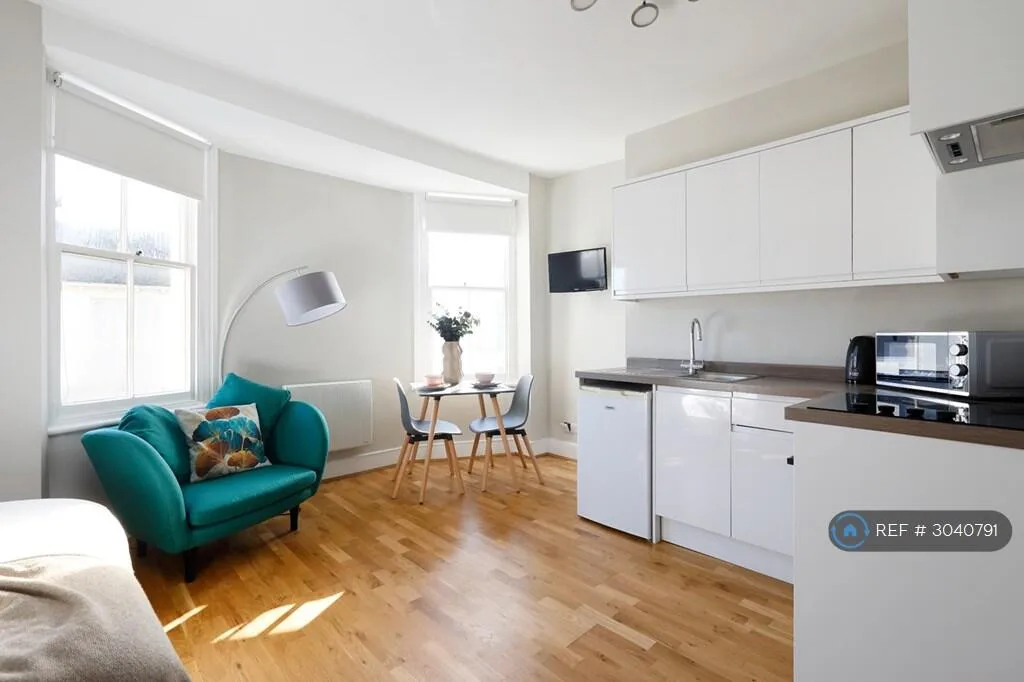 Studio flat for rent