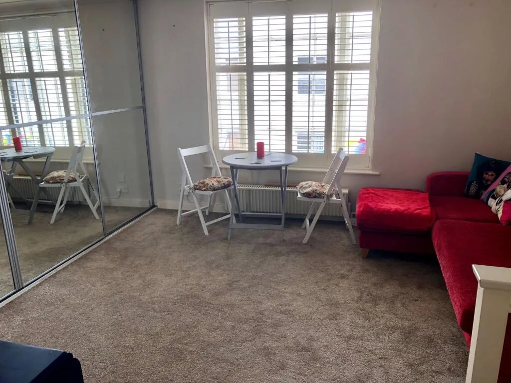 Studio flat for rent