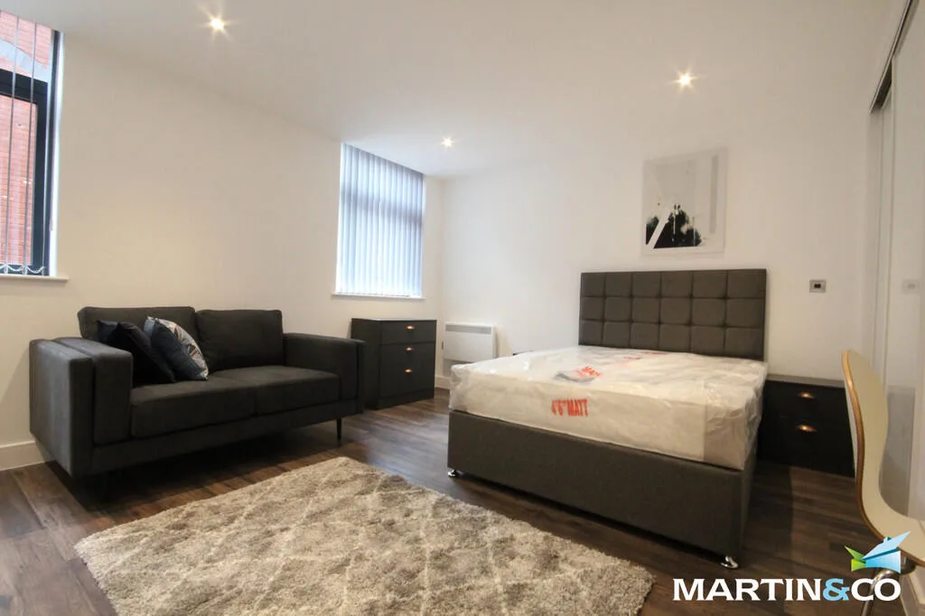 Studio flat for rent