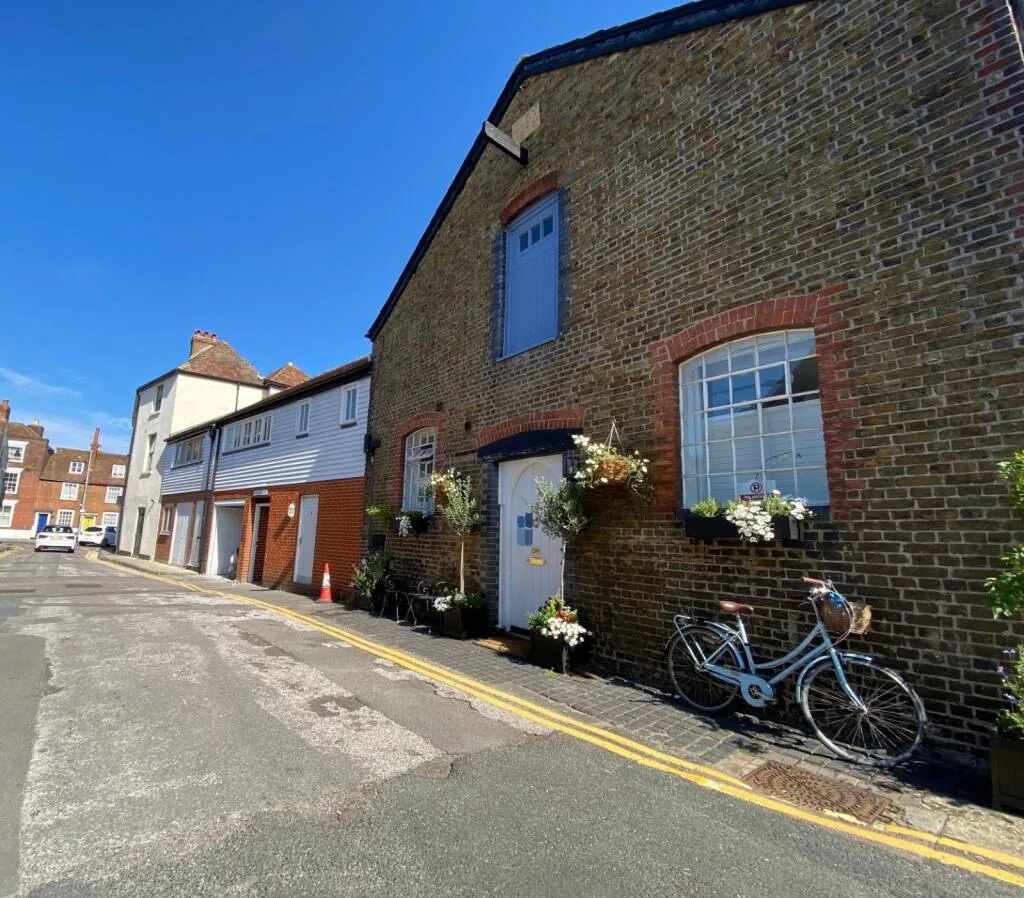 2 bedroom terraced house for rent